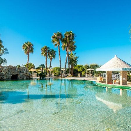Eden Resort Country أُجينتو المظهر الخارجي الصورة