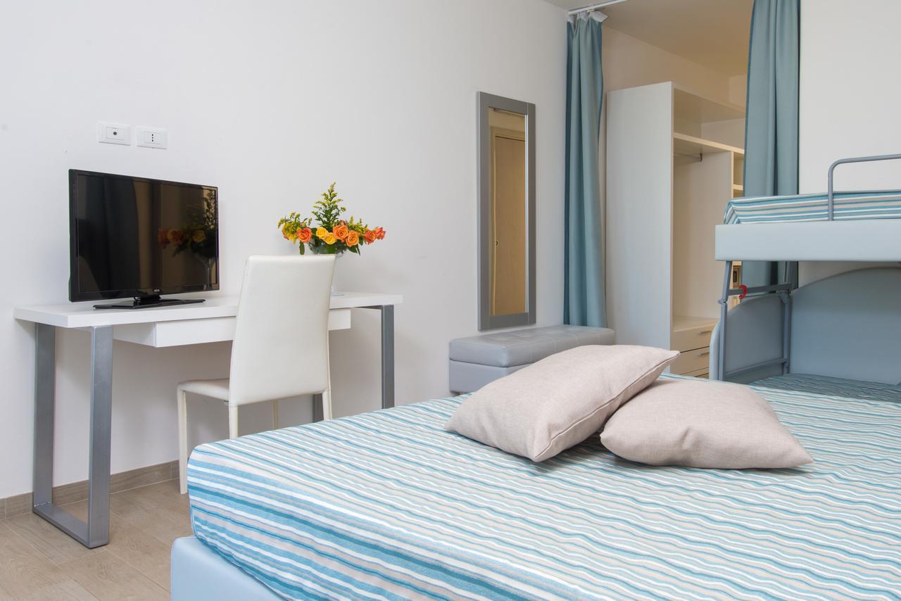 Eden Resort Country أُجينتو المظهر الخارجي الصورة