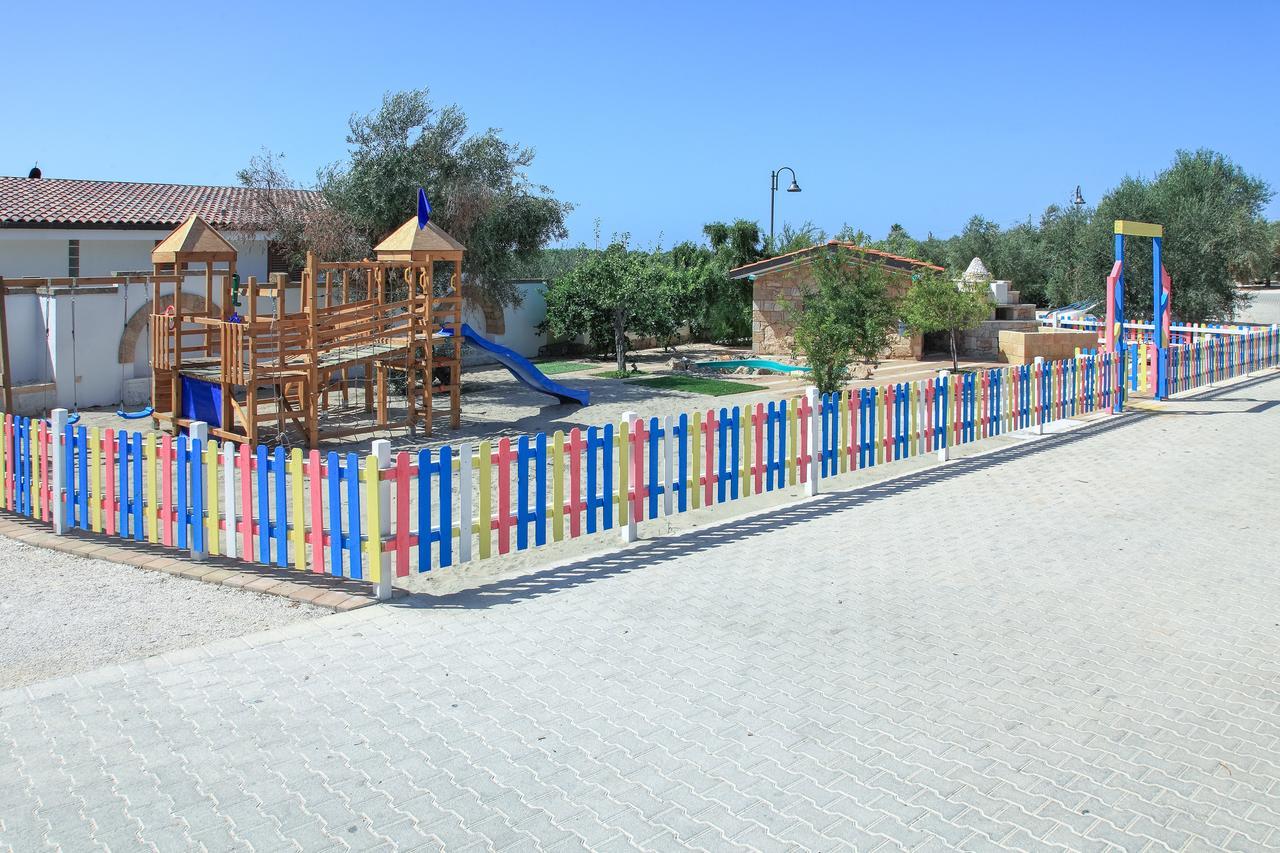 Eden Resort Country أُجينتو المظهر الخارجي الصورة