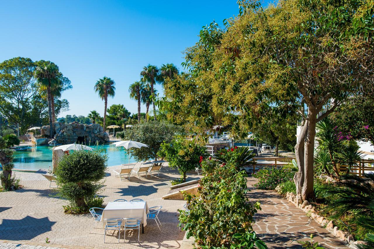 Eden Resort Country أُجينتو المظهر الخارجي الصورة