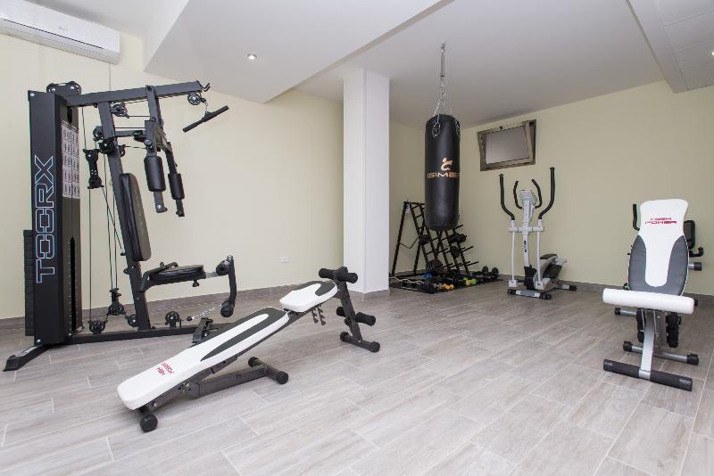 Eden Resort Country أُجينتو المظهر الخارجي الصورة