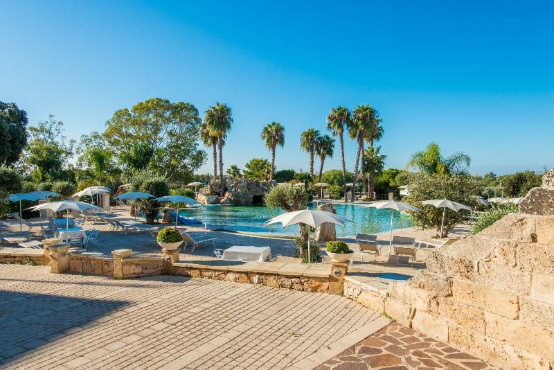 Eden Resort Country أُجينتو المظهر الخارجي الصورة