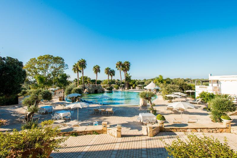 Eden Resort Country أُجينتو المظهر الخارجي الصورة