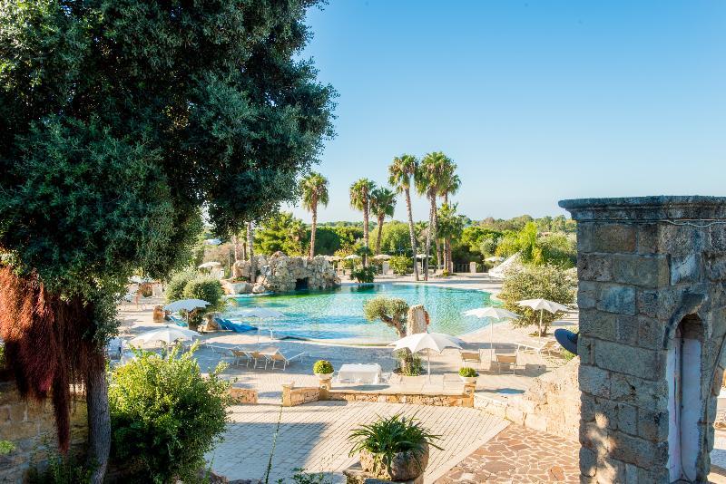 Eden Resort Country أُجينتو المظهر الخارجي الصورة