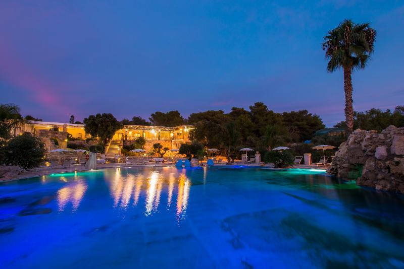 Eden Resort Country أُجينتو المظهر الخارجي الصورة